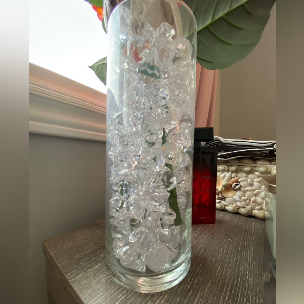 Clear acrylic diamonds